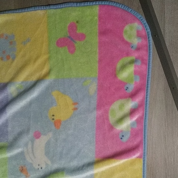 Carter's Types vintage baby blanket (spot see description) - Picture 7 of 12